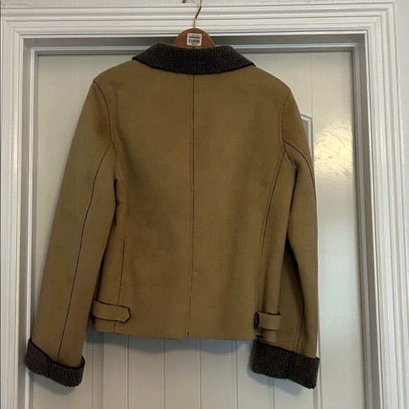 Sanyo - Faux Suede Jacket. Fawn color with Sherpa lining. Size M - Picture 2 of 11